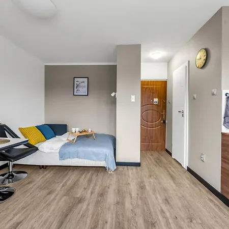 Apartment National Stadium - Metro Nearby - By Rentujemy