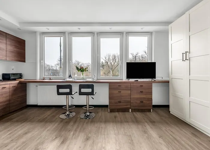 National Stadium - Metro Nearby - By Rentujemy Apartment *